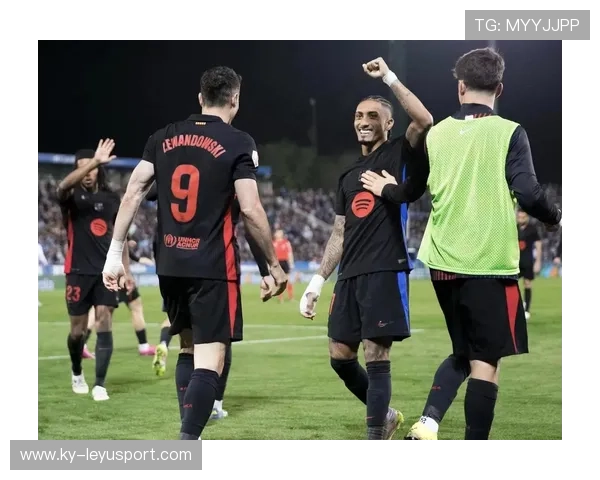 意甲尤文角球战术收获回报，门前混战告捷